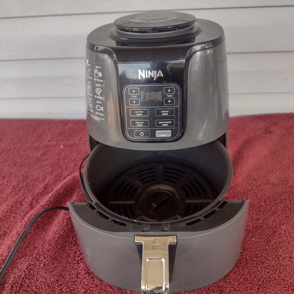 Ninja Kitchen Ninja 4quart Air Fryer Af0 Poshmark